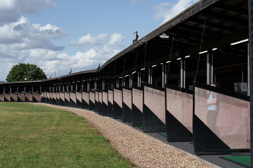 sunbury-toptracer-driving-range-bays